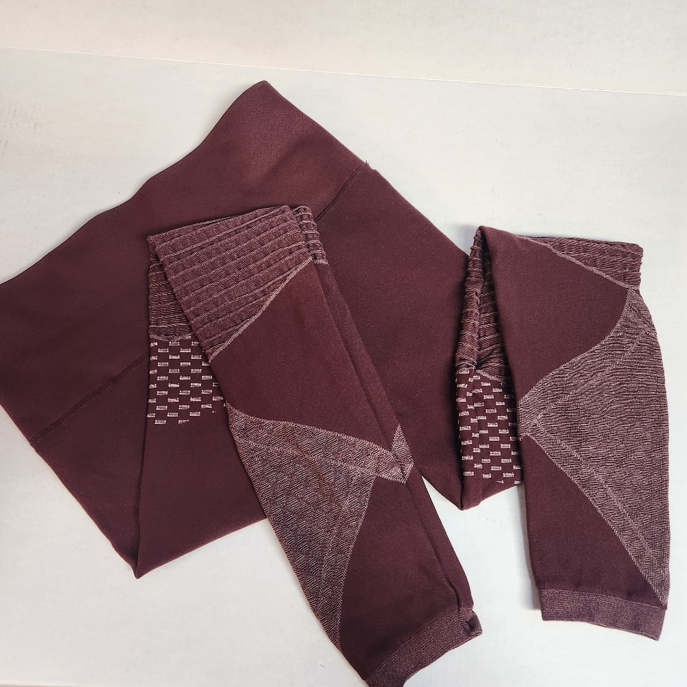 NWOT SPANX Look At Me Now Moto Seamless Leggings High Waist Burgundy Sz M - Picture 4 of 6